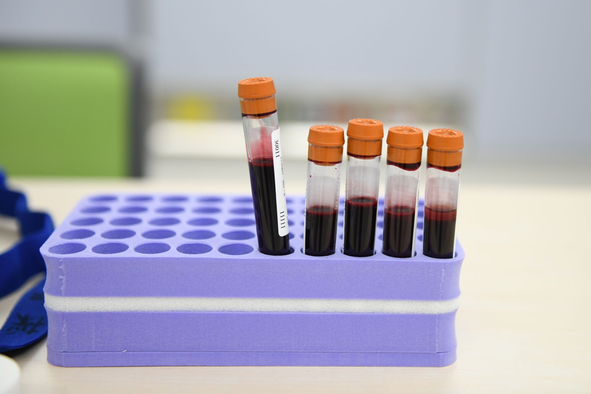Khosla, VCs Plow $100 Million Into Blood Test Startup Using AI