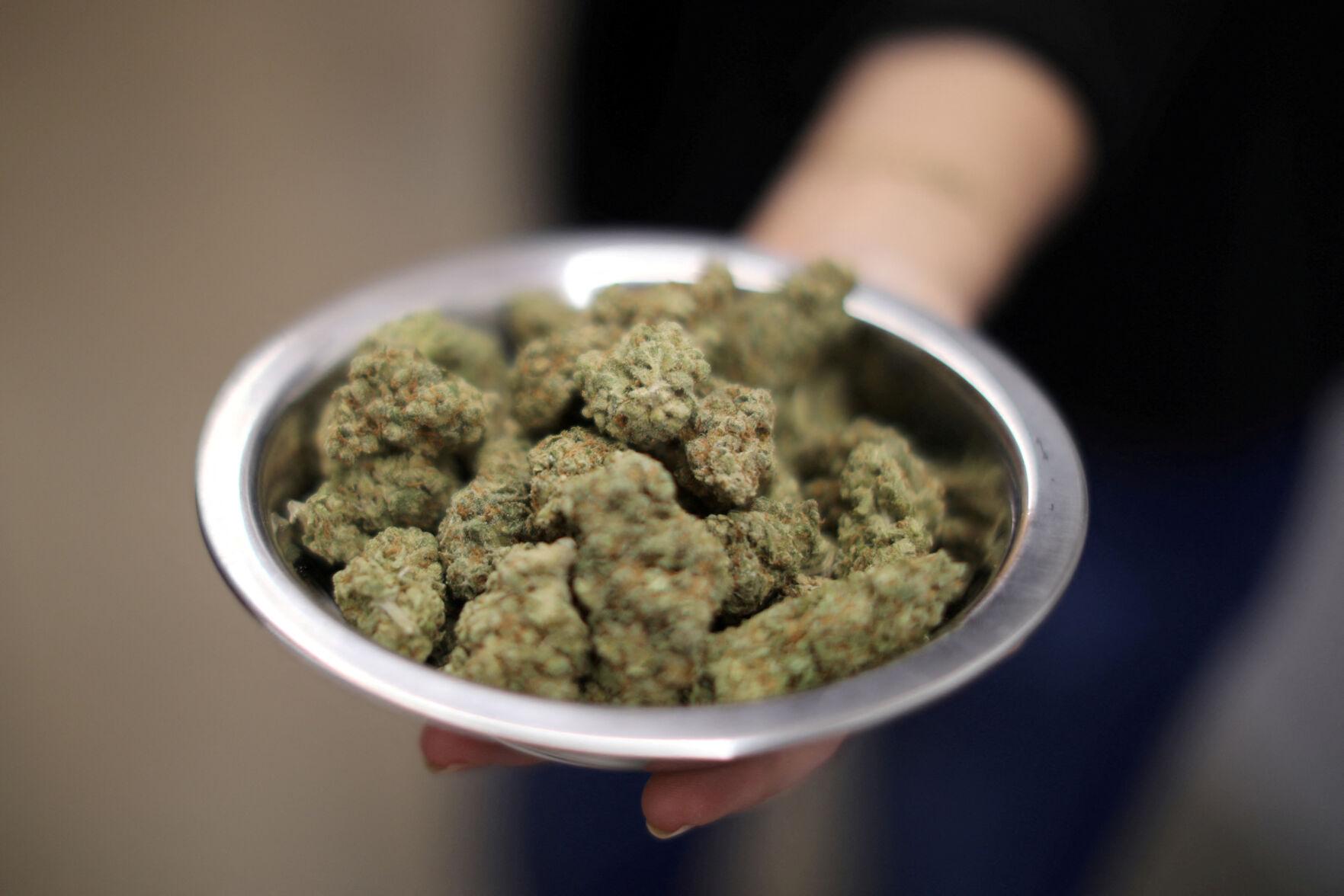 Feds unveil proposal to ease restrictions on marijuana