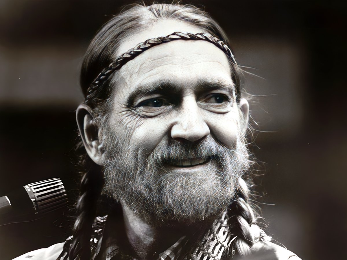 “Good vibes only”: Willie Nelson to release cannabis cookbook