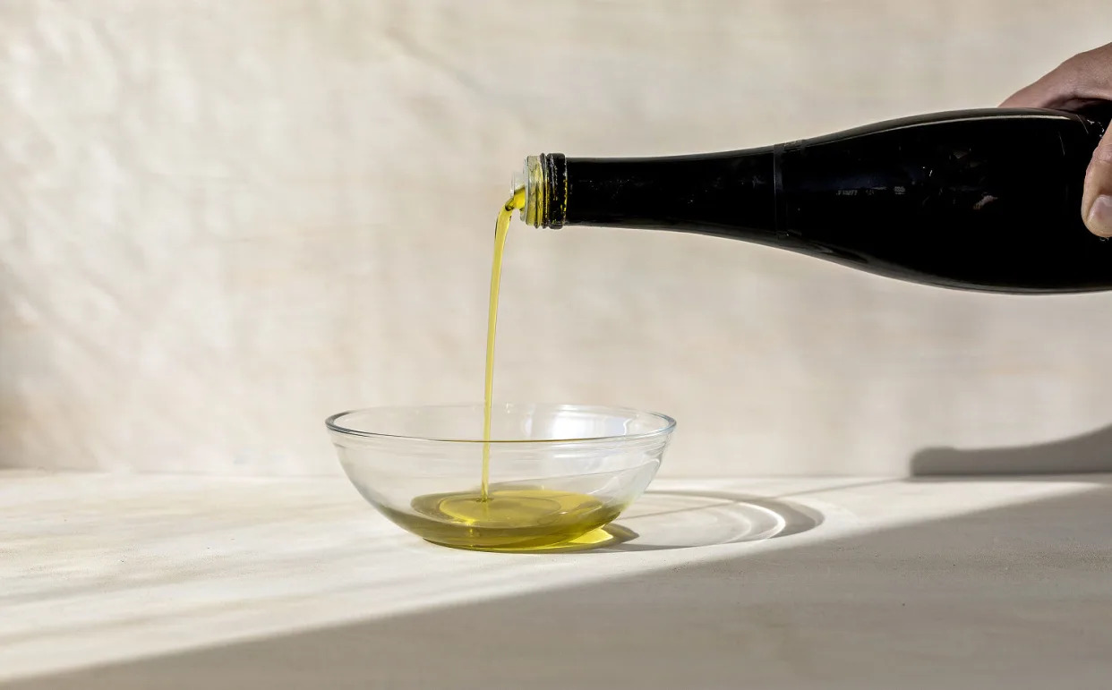 Does drinking olive oil have health benefits? Dietitian shares tips to add it your diet