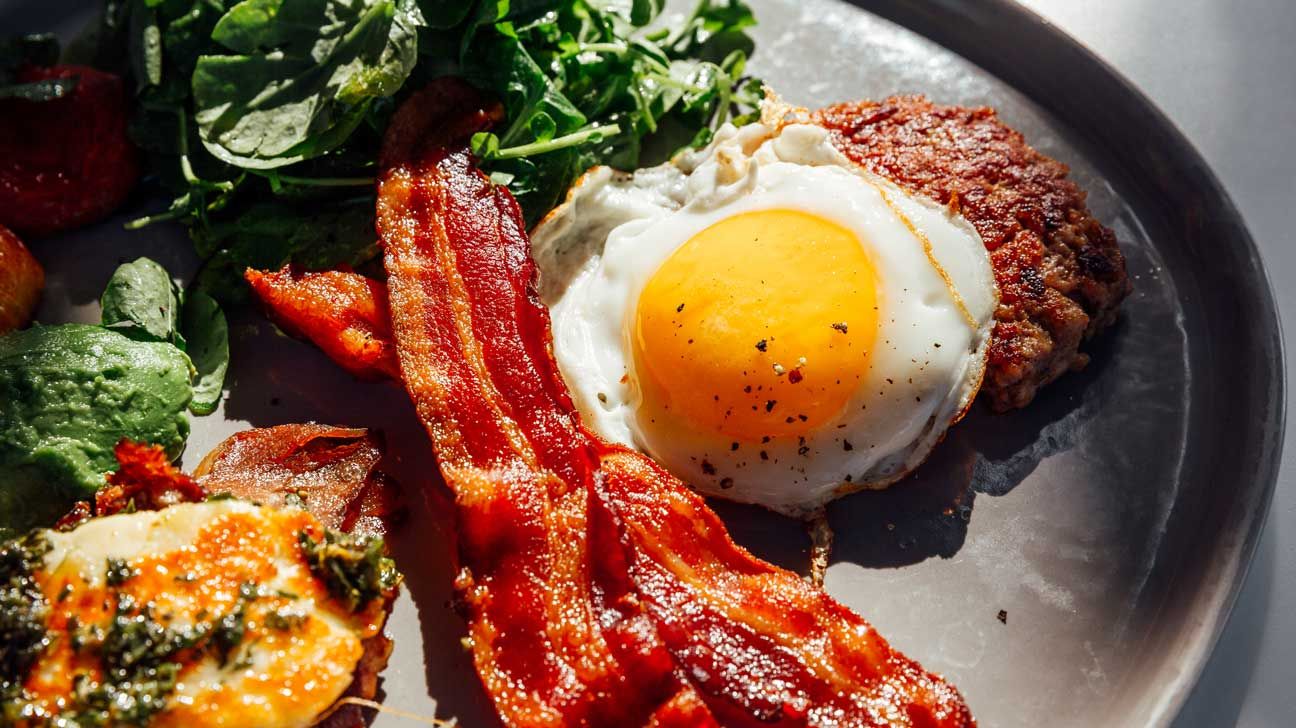 What Are the Pros and Cons of a Ketogenic (Keto) Diet?