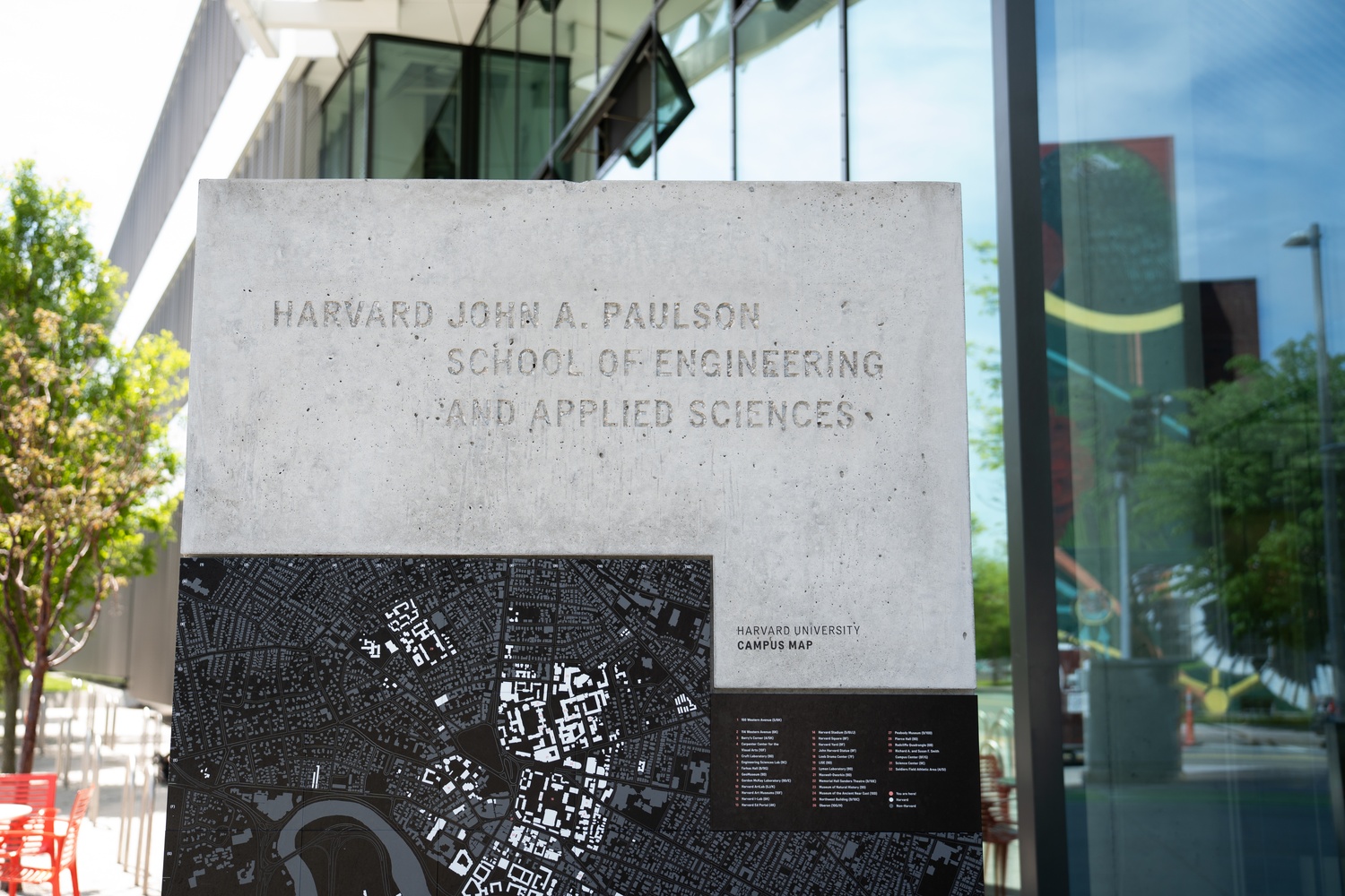 Harvard Researchers Shed New Light on Extent of Chemical Pollution in Wildlife