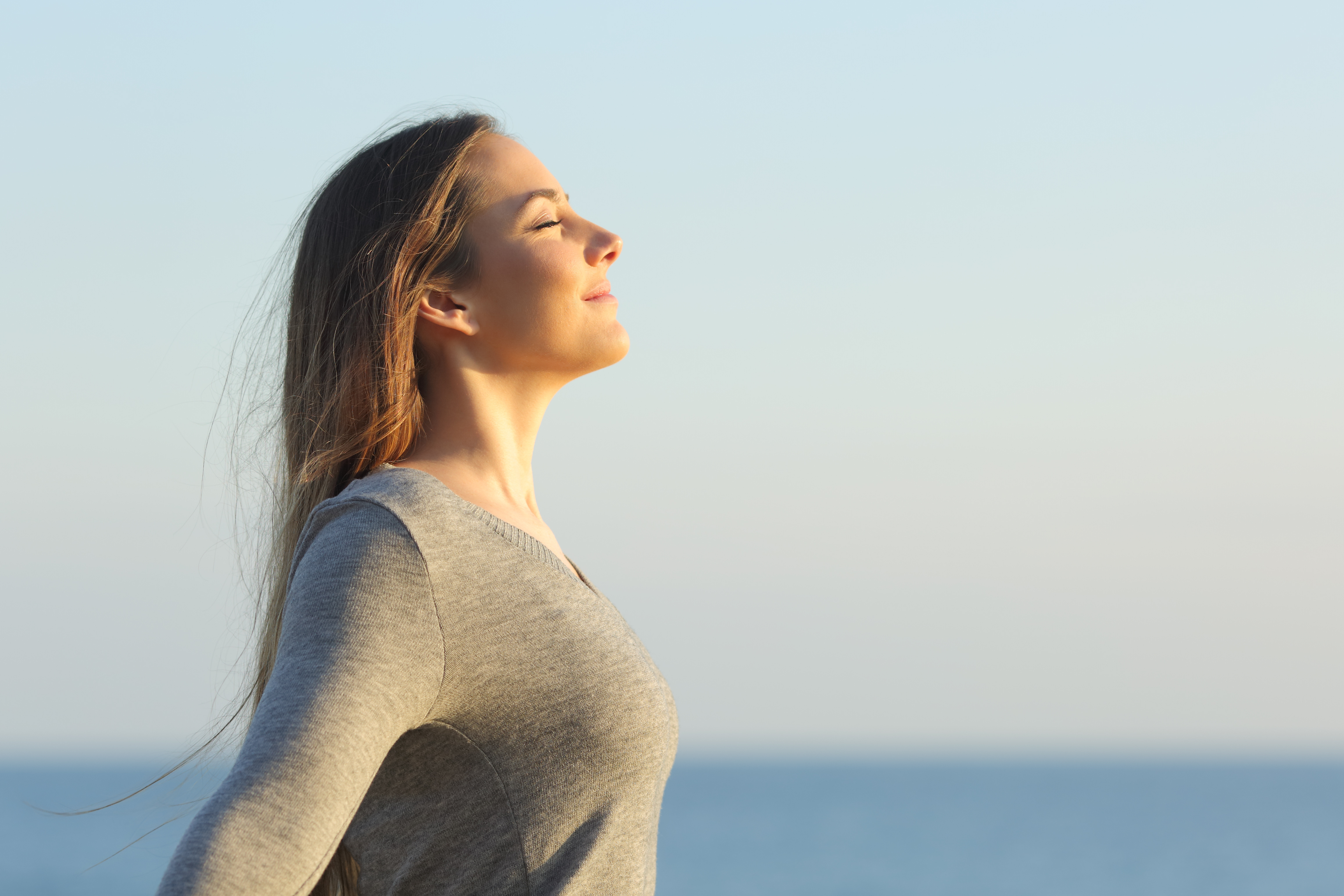 Dietitians reveal the best — and worst — foods and drinks for stress relief