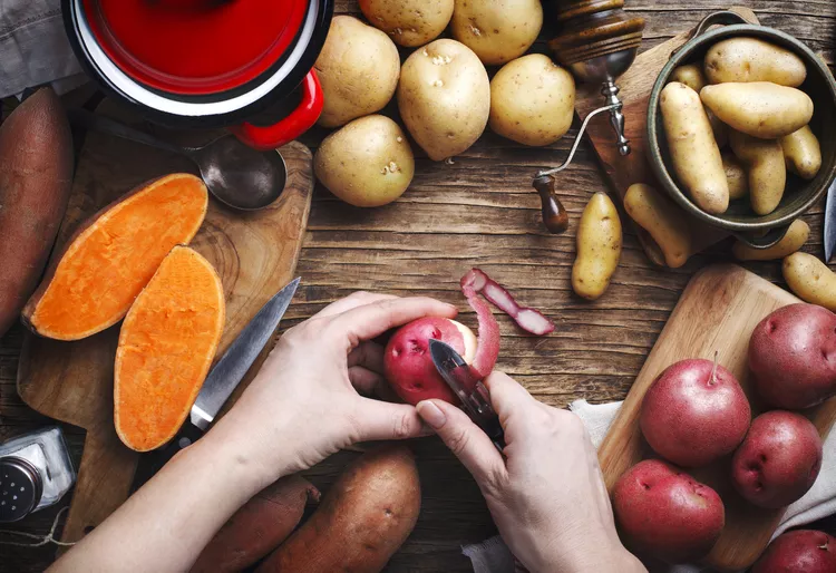 Potatoes vs. Sweet Potatoes: Which Has More Health Benefits?