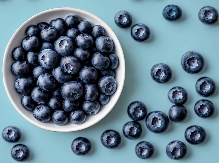 10 Mood-Boosting Superfoods to Eat When You're Feeling Down, According to RDs