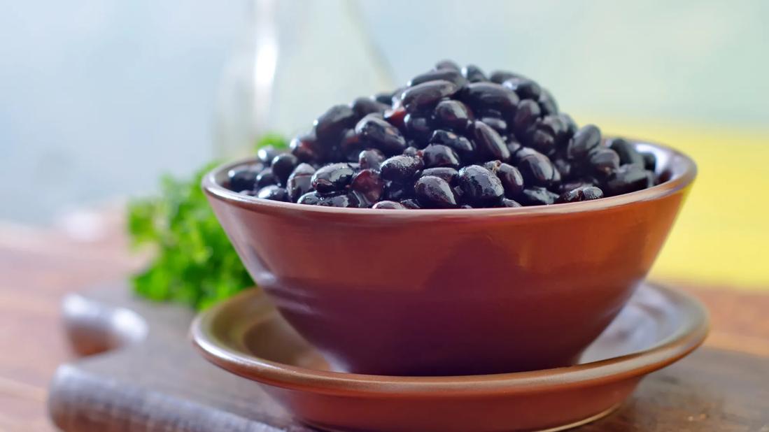 4 Impressive Benefits of Black Beans